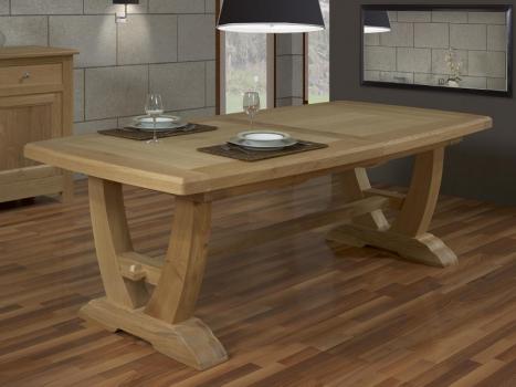 Table rectangulaire Monastre Gautier 220x110 + 2 allonges de 45 cm ralise en Chne de style Campagnard FINITION CHENE BROSSE NATUREL