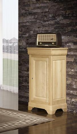 Fromager ou petit bahut Loc ralis en Chne Massif de style Louis Philippe SEULEMENT 1 DISPONIBLE DANS UNE FINITION CHENE BROSSE 