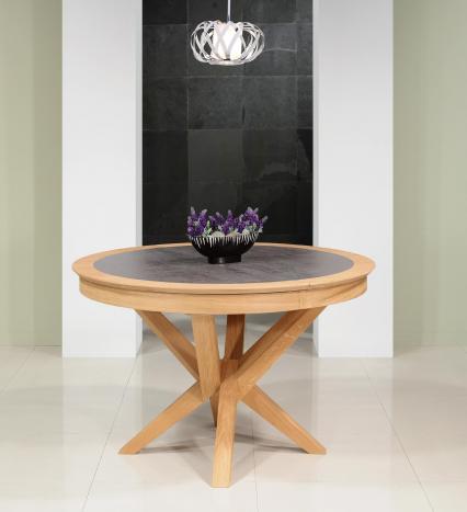 Table ronde Contemporaine Romain, diamtre 120 cm ralise en chne avec un pieds central et 1 allonge portefeuille de 50 cm Cramique Iron Grey