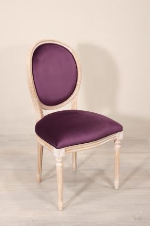 Chaise Simon ralise en Chne Massif de style Louis XVI Finition Chne Bross Blanchi