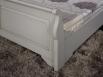 Lit Bateau 160x200 Etienne ralis en Chne Massif de style Louis Philippe Campagnard Finition Chne Bross Gris Perle