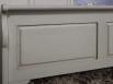 Lit Bateau 160x200 Etienne ralis en Chne Massif de style Louis Philippe Campagnard Finition Chne Bross Gris Perle