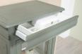 Vitrine 1 porte Angelo ralise en Chne Massif de style Louis Philippe Finition chne Bross Vert antik et Ivoire